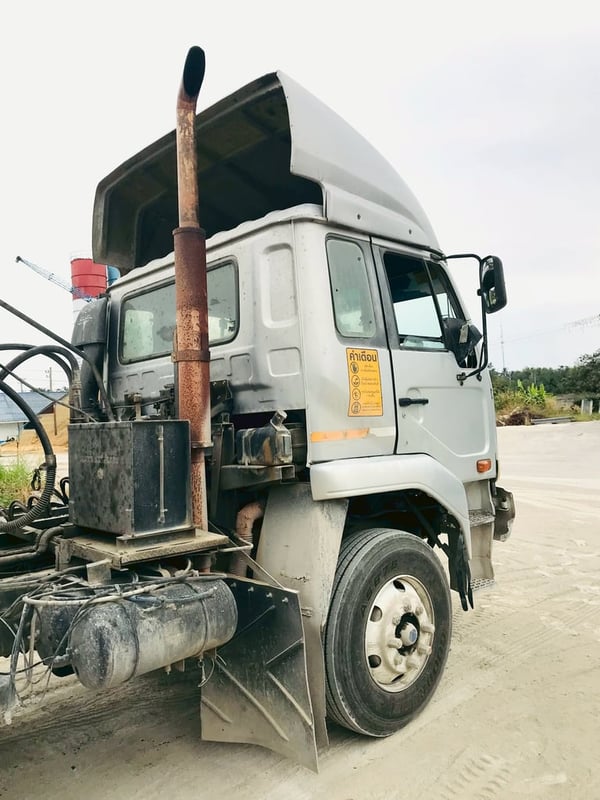 หัวลากนิสสันUD454.320แรงม้า