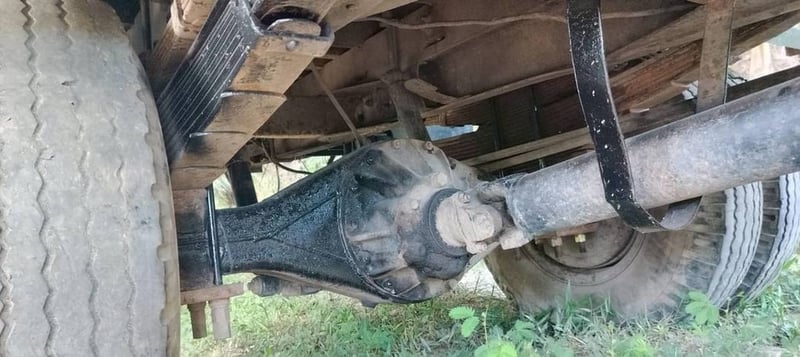 6ล้อเทรลเลอร์ท้ายลาด 6ล้อเทรลเลอร์ท้ายลาด