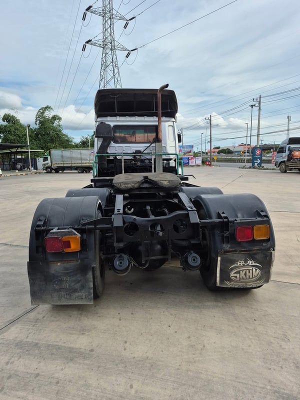 หัวลากนิสสันยูดี