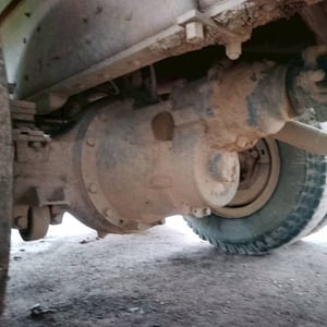 10ล้อดั้มพ์ISUZU ROCKY210วางเครื่อง220แรงม้า