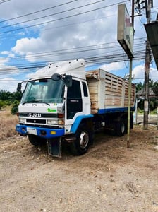 10ล้อดั้มพ์ISUZU ROCKY240แรงม้า