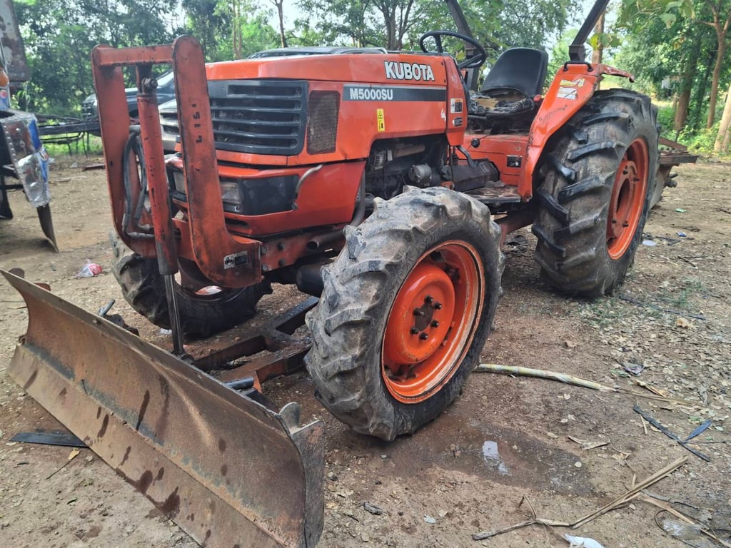 KUBOTA M5000