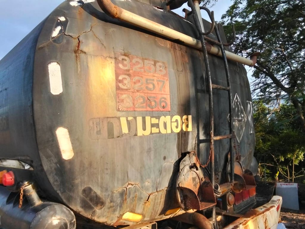 10ล้อบรรทุกน้ำอีซูซุ 10ล้อบรรทุกน้ำอีซูซุ