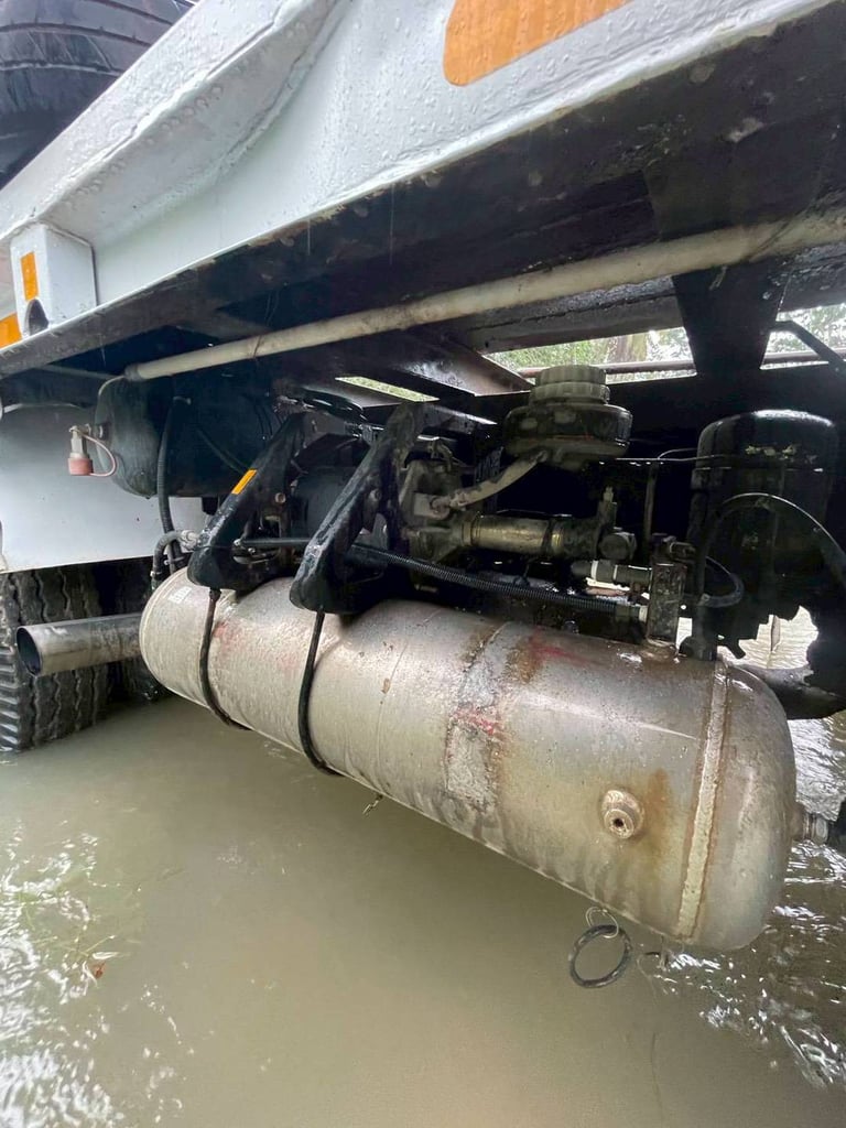 12ล้อท้ายลาด