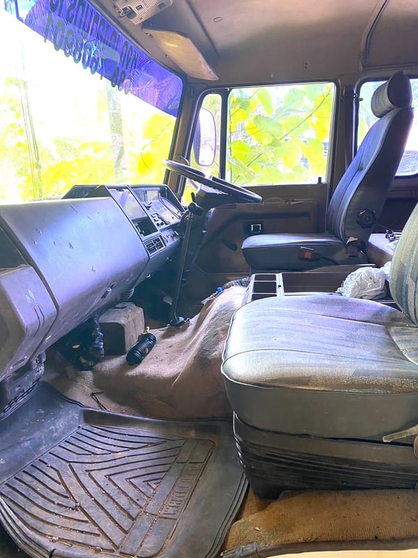 หกล้อโม่ปูนฮีโน่168แรงม้า