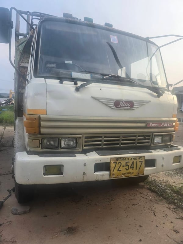 10ล้อดั้มพ์ฮีโน่FM176 