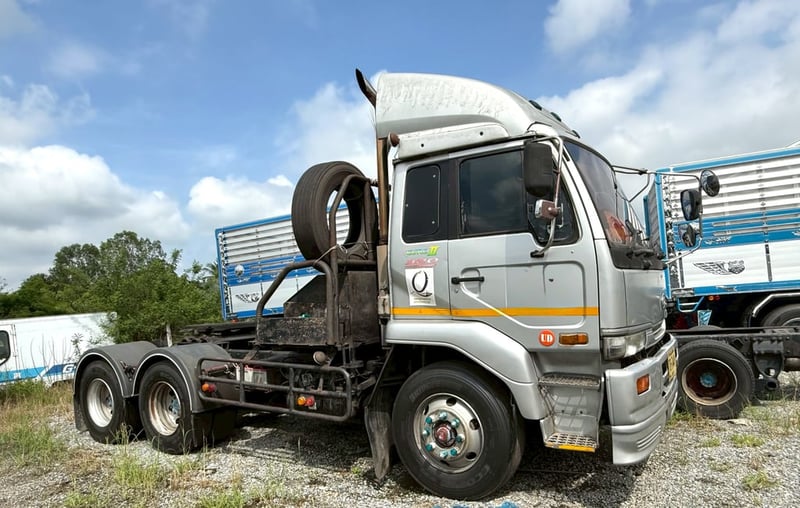 หัวลากนิสสันยูดี454.320แรงม้า