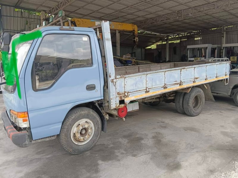 6ล้อISUZU NPR120แรงม้า