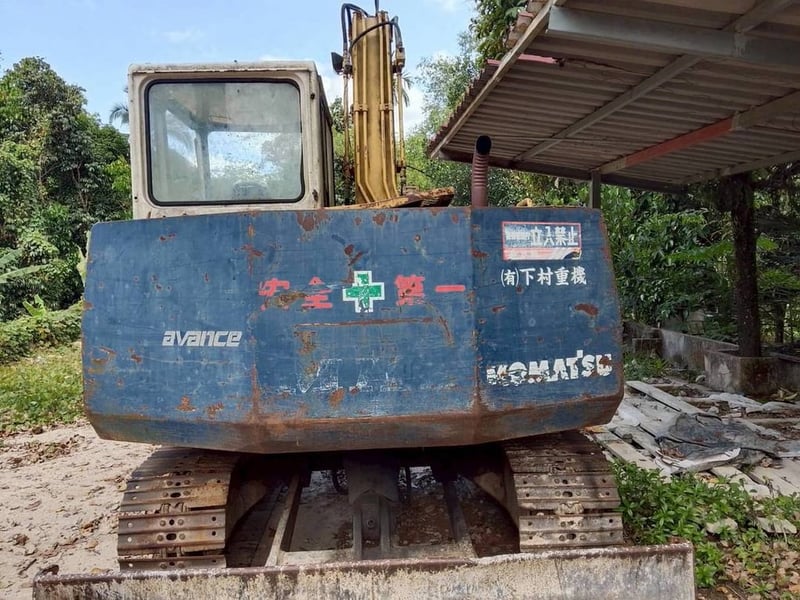 KOMATSU PC60-6 