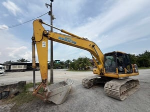 KOMATSU PC200-7 KOMATSU PC200-7