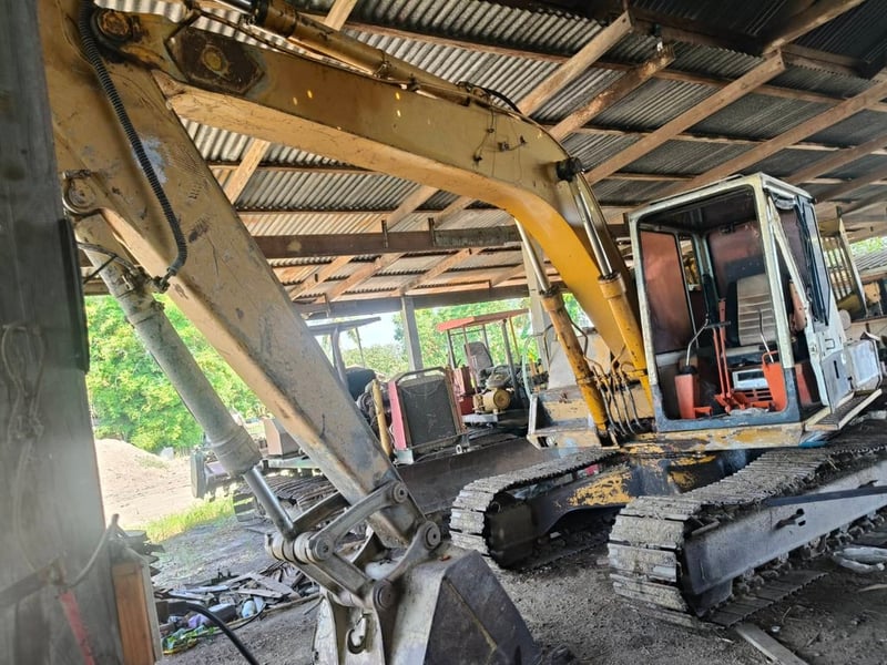 KOMATSU PC120-3