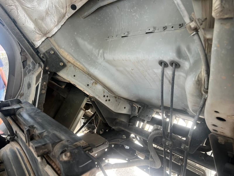 6ล้อรั้วISUZU FRR210แรงม้า 6ล้อรั้วISUZU FRR210แรงม้า