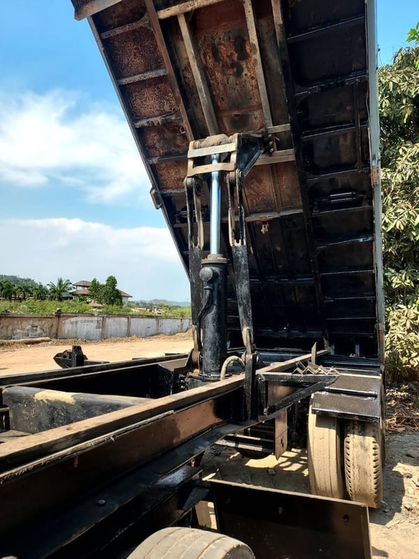 ลูกพ่วงดั้มพ์