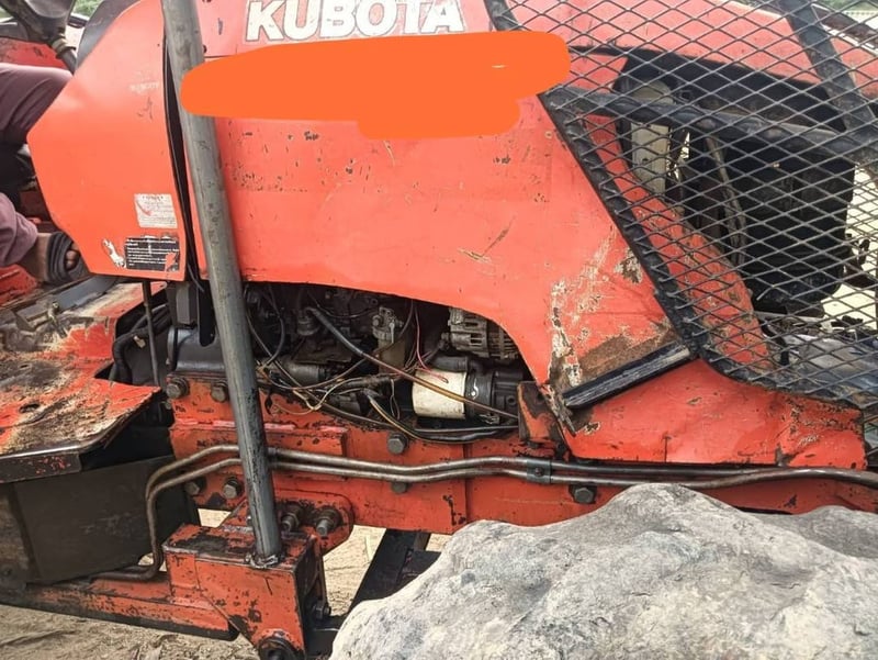 KUBOTA M7040