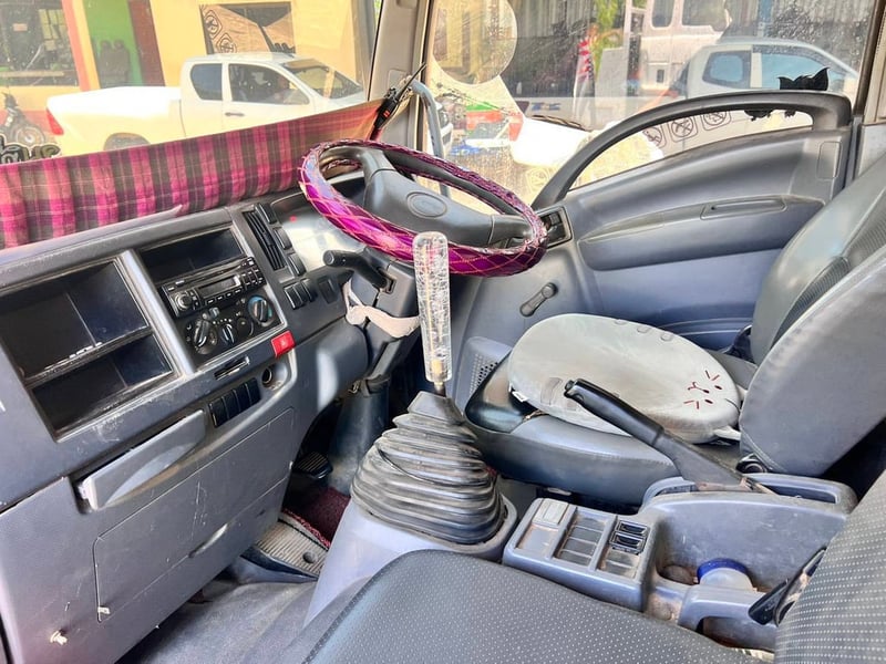 6ล้อดั้มพ์ISUZU FRR210 6ล้อดั้มพ์ISUZU FRR210
