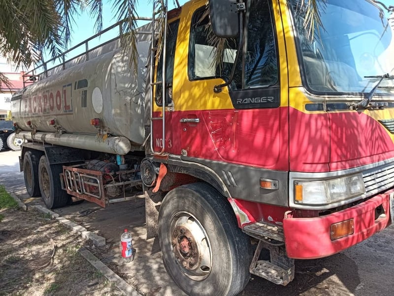 10ล้อบรรทุกน้ำเพลาเดียว