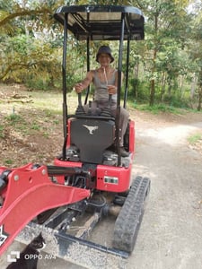 แบคโฮเล็ก