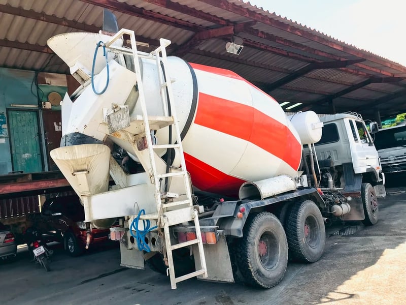 10ล้อโม่ปูน