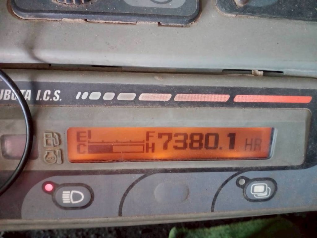 KUBOTA KX080-3