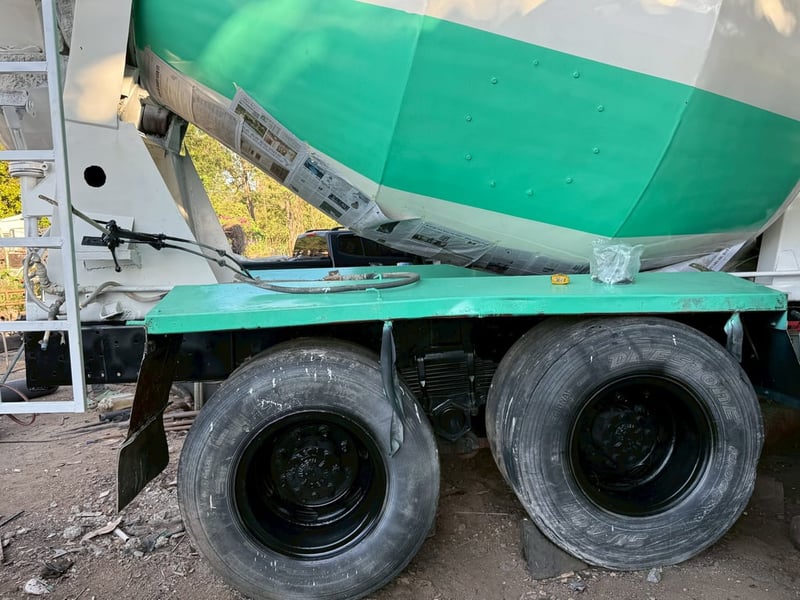 10ล้อโม่ปูน 10ล้อโม่ปูน