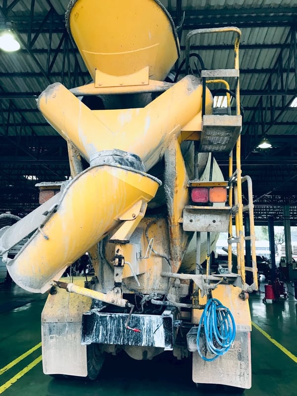 10ล้อโม่ปูน