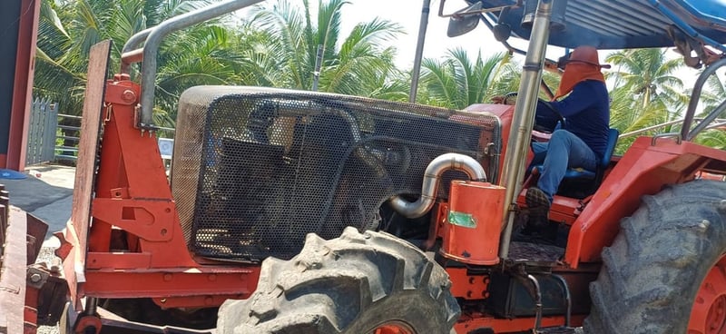 รถไถ KUBOTA M8950