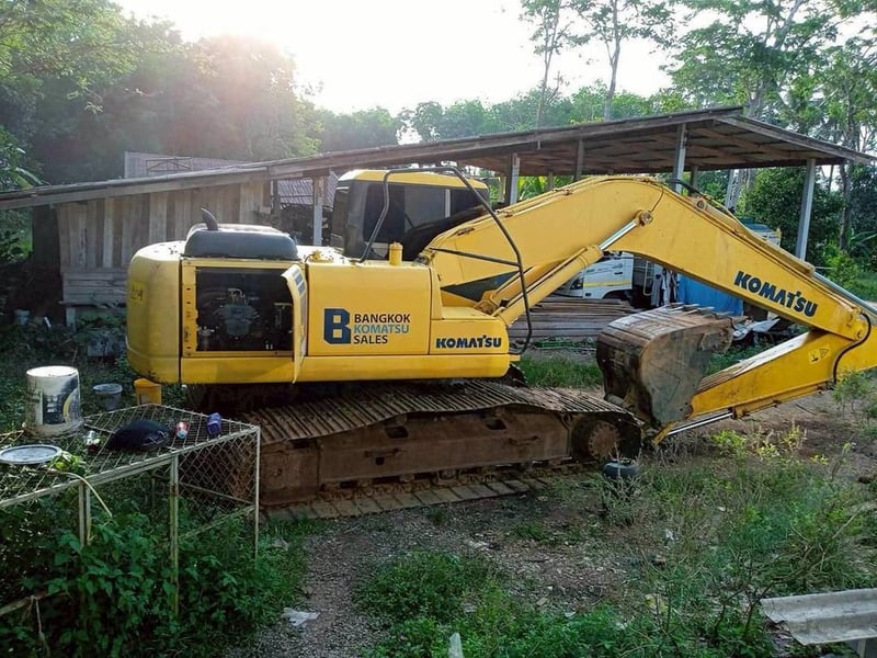 KOMATSU PC200-7