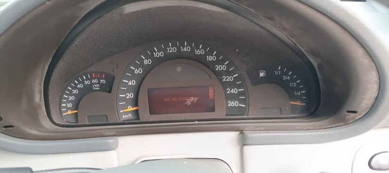 เก๋งเบนซ์