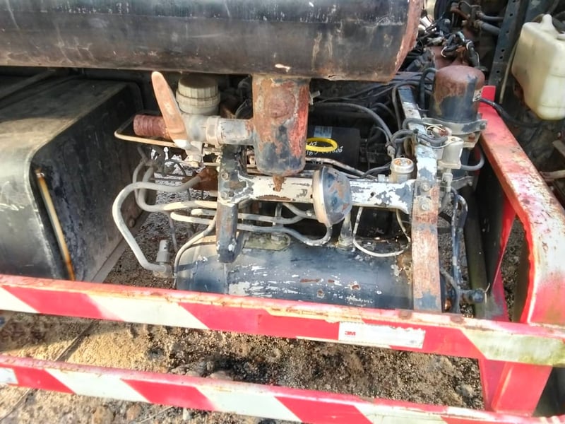 10ล้อบรรทุกน้ำอีซูซุ