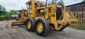 รถเกรด CAT140G