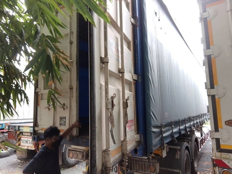 หางตู้ผ้าใบแยกกับแชชซีขนาด45ฟุต