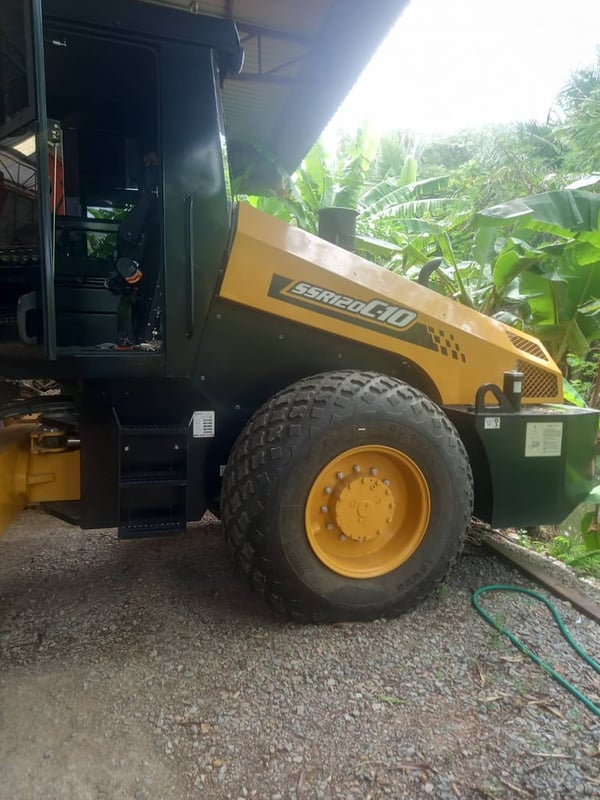 รถบดซานี่10ตัน