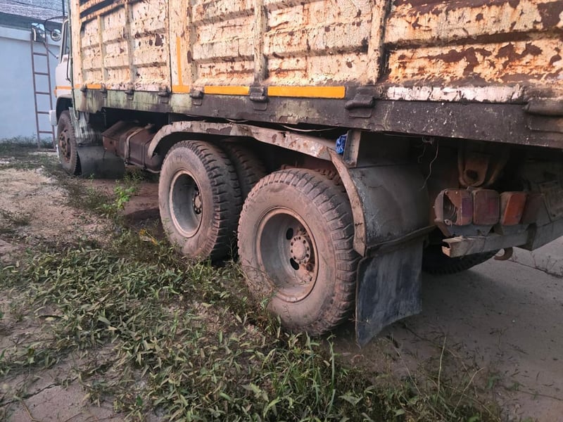 10ล้อดั้มพ์ฮีโน่FM176 