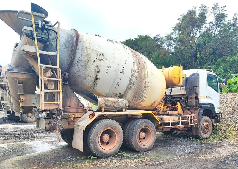 10ล้อโม่ปูน