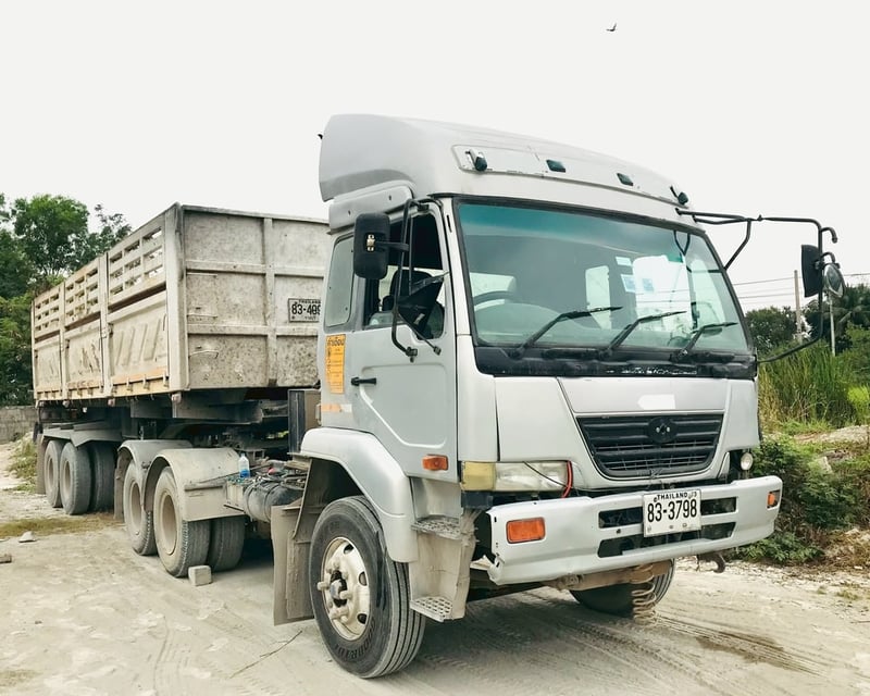 หัวลากนิสสันUD454.320แรงม้า