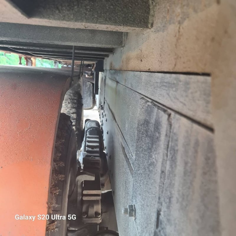 Vายเหมา2คัน10ล้อดั้มพ์ฮีโน่