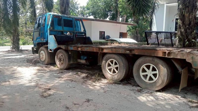 12ล้อท้ายลาดISUZU320แรงม้า