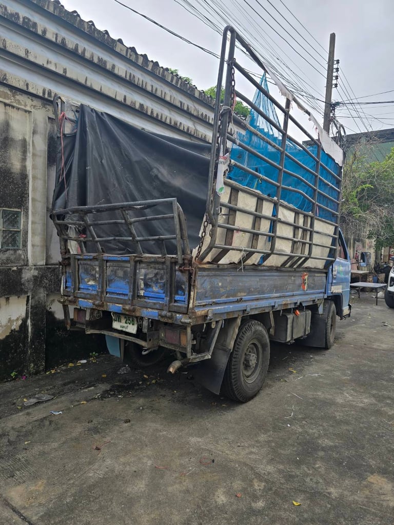 ISUZU4ล้อกลาง