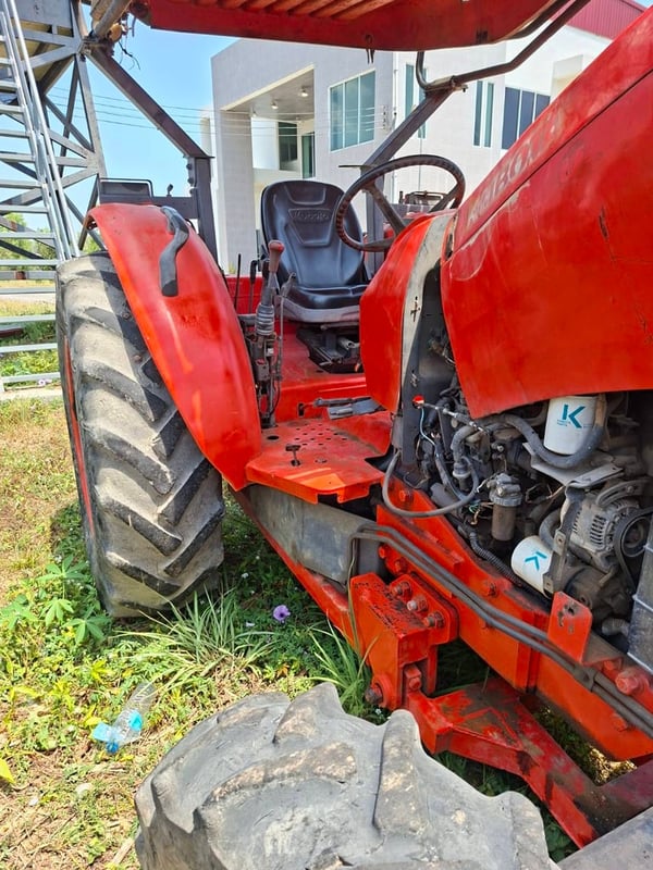 KUBOTA M7040