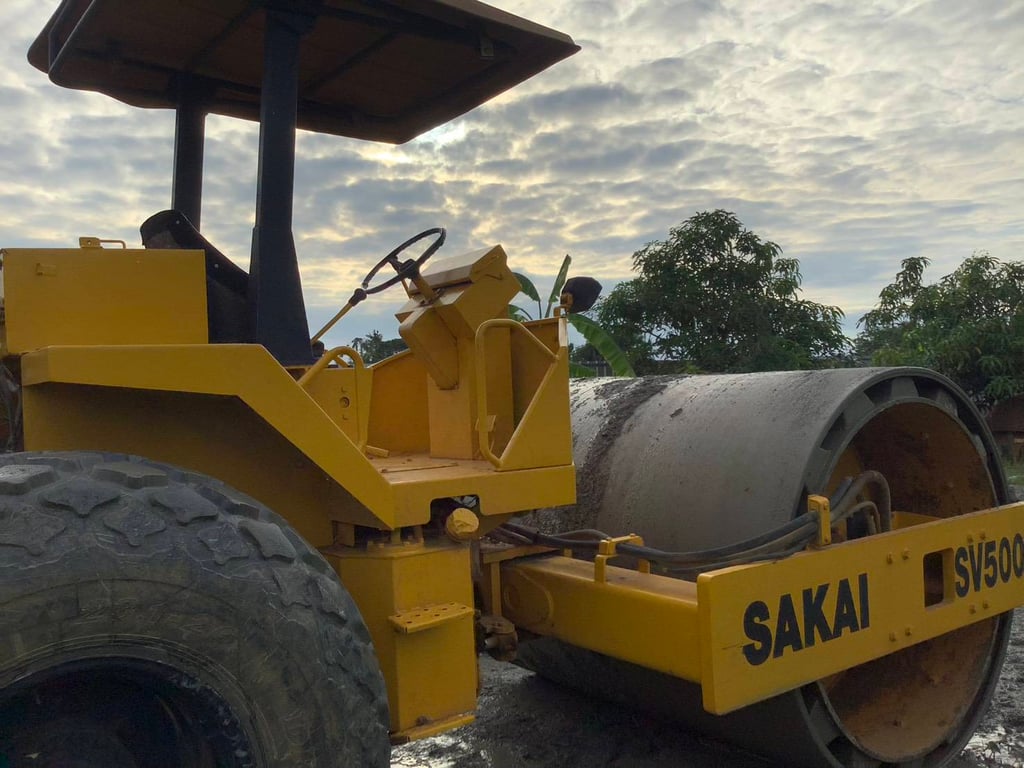รถบดซาไก รถบดซาไก