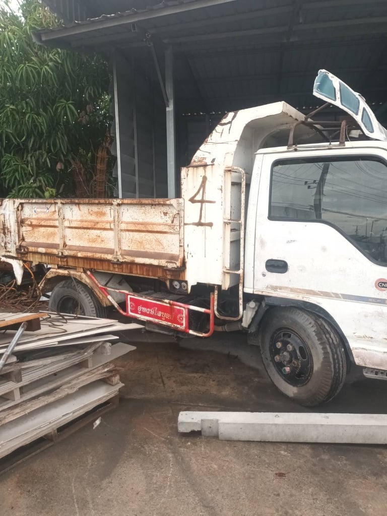 4ล้อดั้มพ์ISUZU NKR 