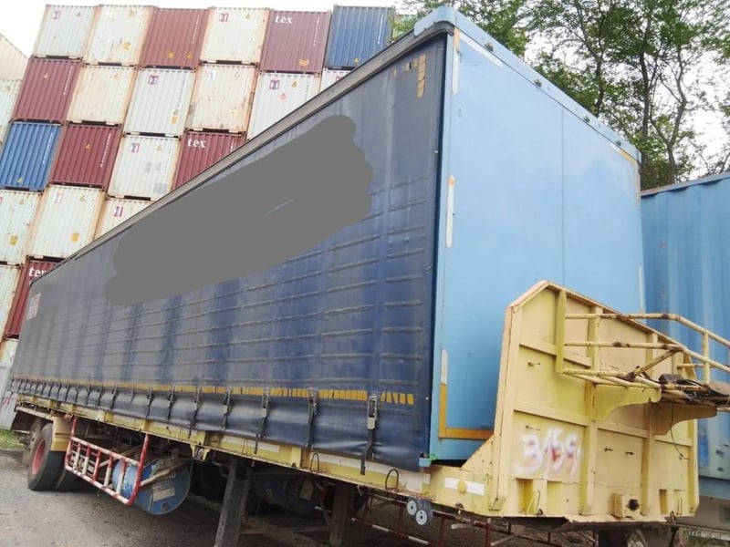 หางตู้ผ้าใบแยกกับแชชซีขนาด45ฟุต