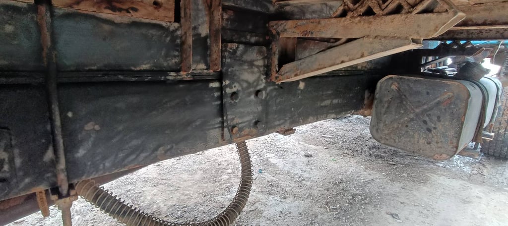 หกล้อดั้มพ์ISUZU NPR110แรงม้า หกล้อดั้มพ์ISUZU NPR110แรงม้า