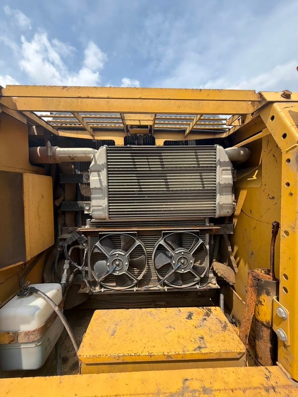 KOMATSU PC200-7 KOMATSU PC200-7