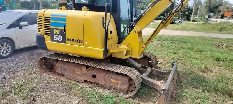 KOMATSU PC58-8 KOMATSU PC58-8