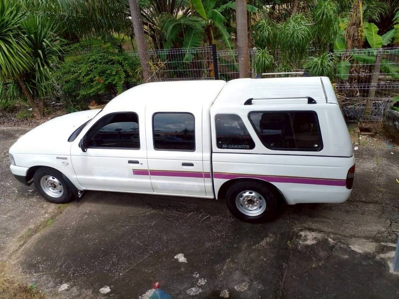 ฟอร์ด4ประตู