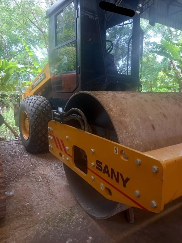 รถบดซานี่10ตัน