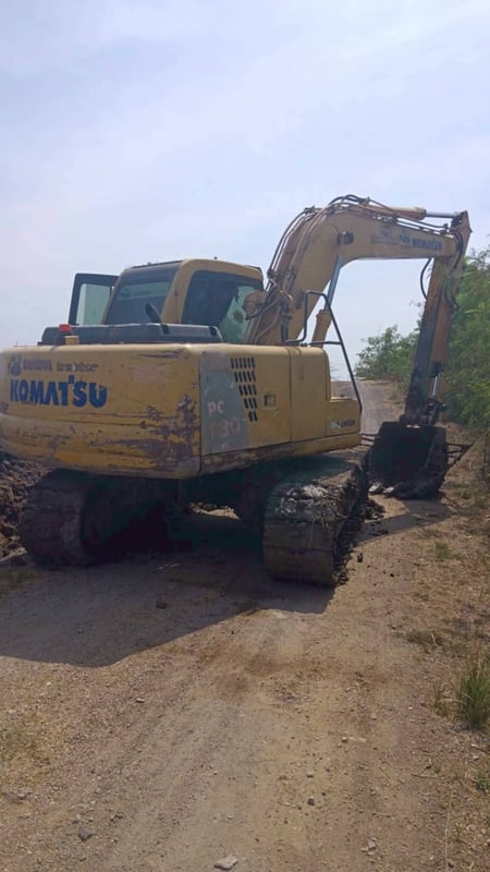 KOMATSU PC120-6 KOMATSU PC120-6