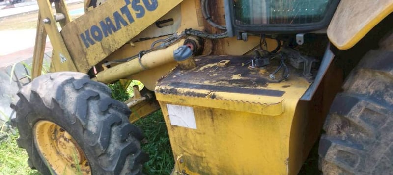 รถตักหน้าขุดหลัง รถตักหน้าขุดหลัง