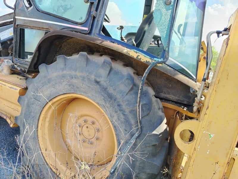 รถตักหน้าขุดหลัง